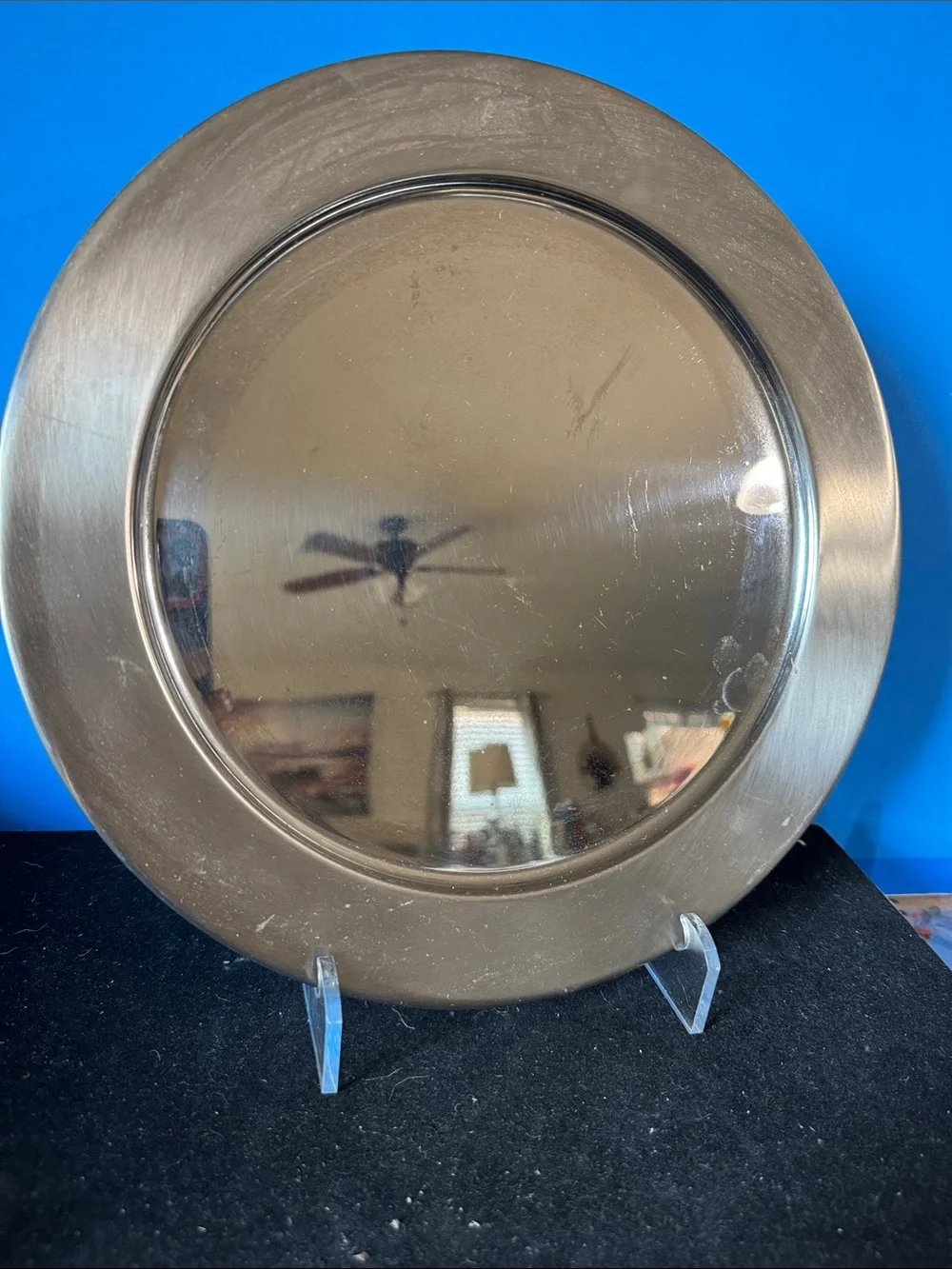 Vintage round charger plates set of two.